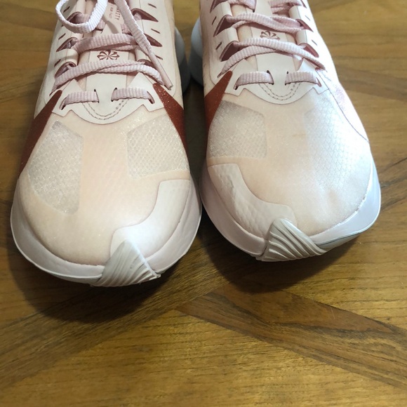 NWOT Nike Zoom Gravity Just Do it Run Fast Size 8. - Picture 2 of 14